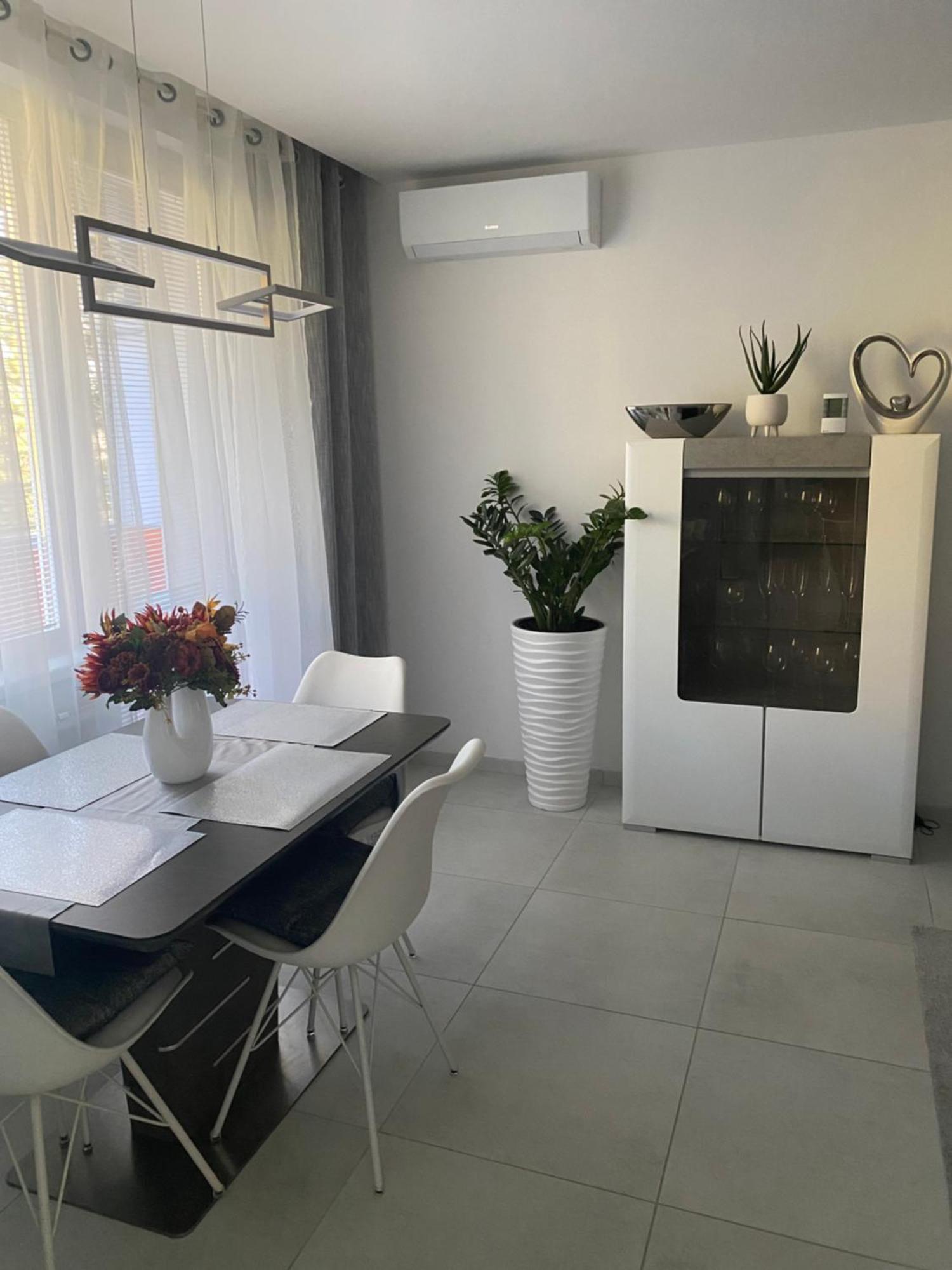 Apartman ניטרה מראה חיצוני תמונה