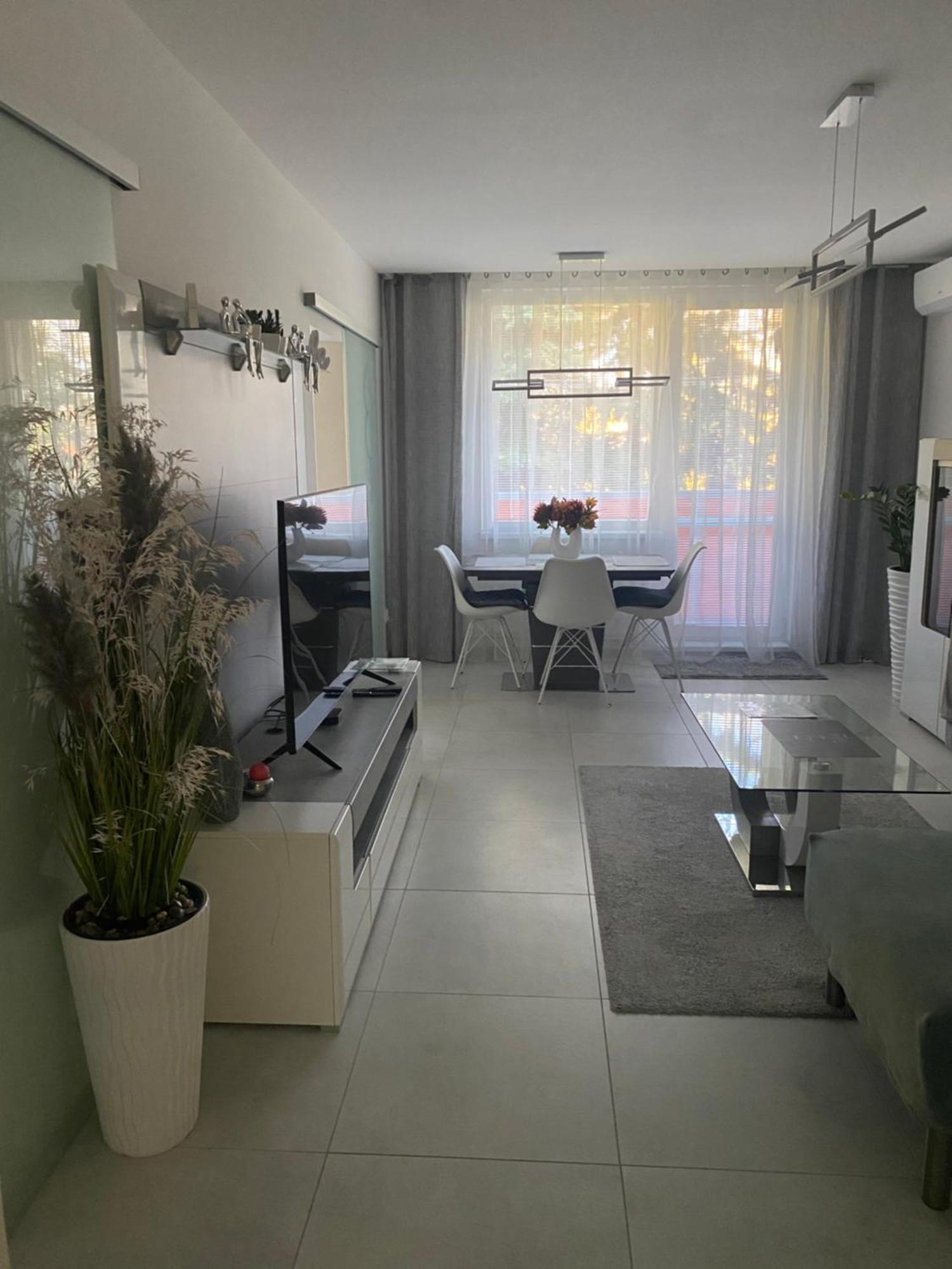 Apartman ניטרה מראה חיצוני תמונה
